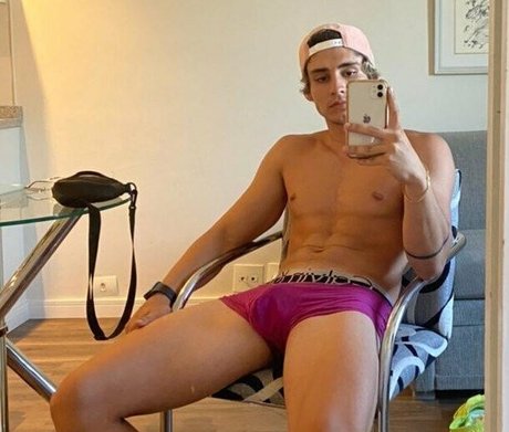 Foto desnuda filtrada de OnlyFans de Dieghodolttih