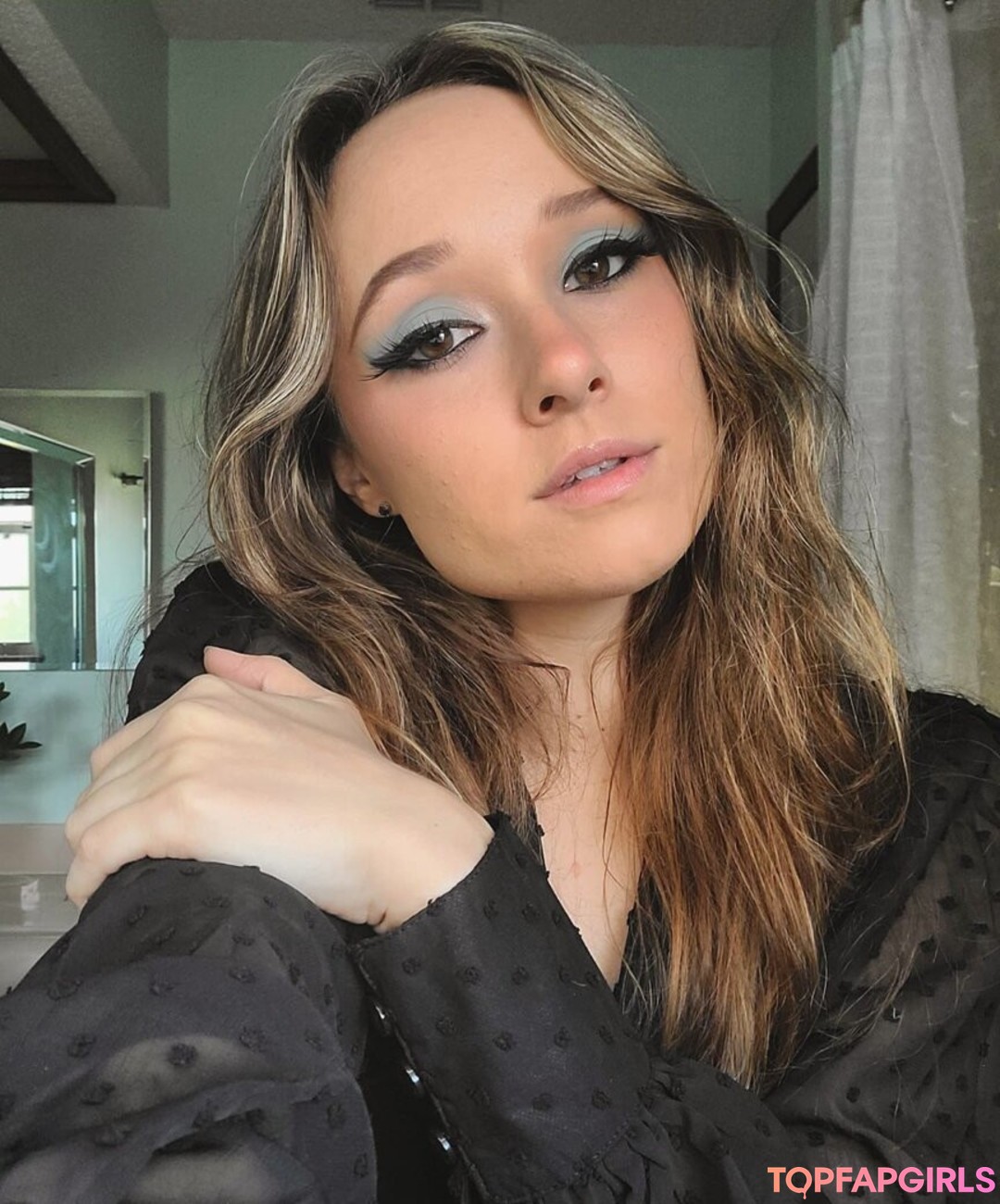 Foto desnuda filtrada de OnlyFans de Amykay Asmr #15 Foto desnuda filtrada de OnlyFans de Amykay Asmr #15