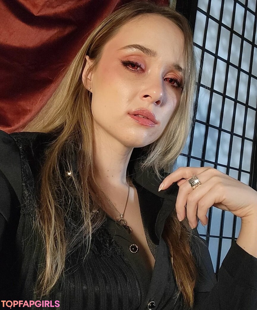 Foto desnuda filtrada de OnlyFans de Amykay Asmr #23 Foto desnuda filtrada de OnlyFans de Amykay Asmr #23