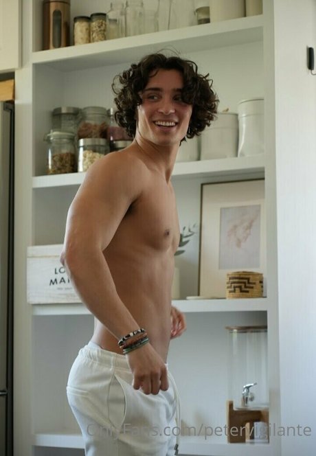 Foto desnuda filtrada de OnlyFans de Petervigilante