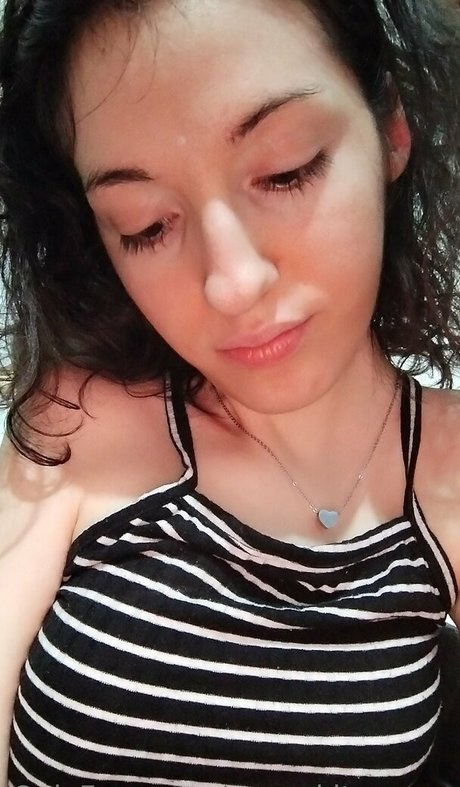Foto desnuda filtrada de OnlyFans de Sunnykitsunexo