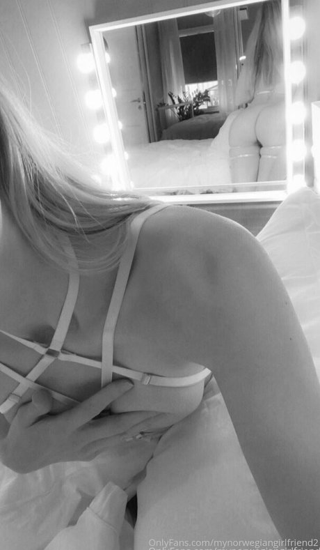 Foto desnuda filtrada de OnlyFans de Mynorwegiangirlfriend2