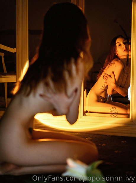 Foto desnuda filtrada de OnlyFans de Pppoisonnnivy