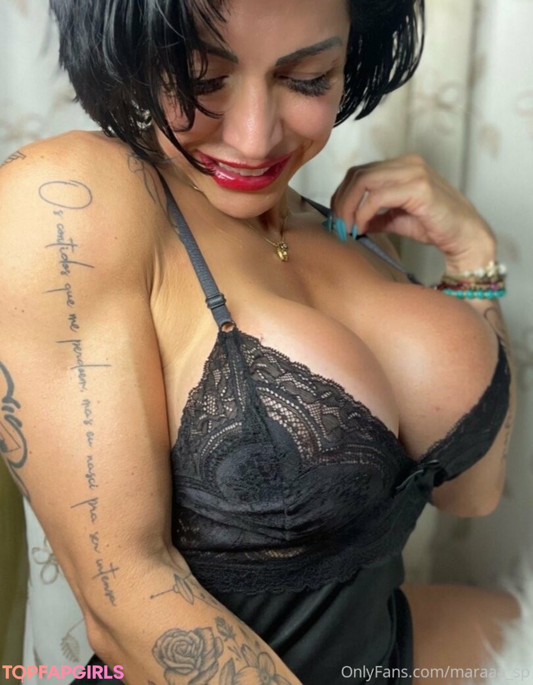 Foto desnuda filtrada de OnlyFans de Mara Oliveira #50 Foto desnuda filtrada de OnlyFans de Mara Oliveira #50