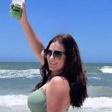 Oliviaveronicacorr