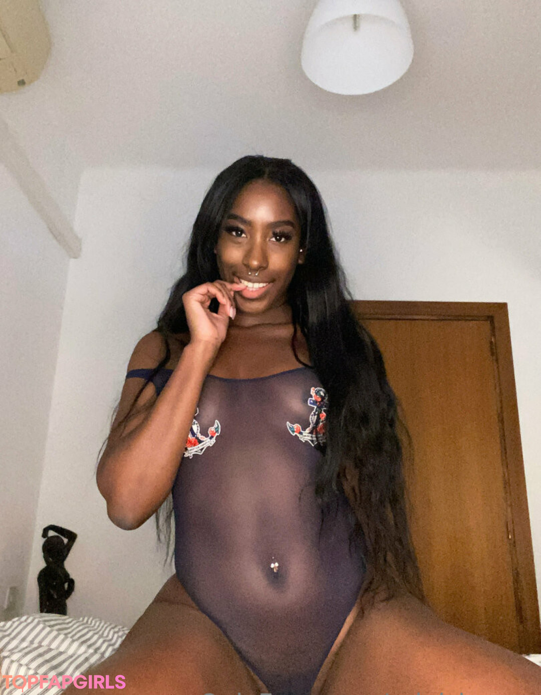 Foto desnuda filtrada de OnlyFans de Arielbrown #114 Foto desnuda filtrada de OnlyFans de Arielbrown #114