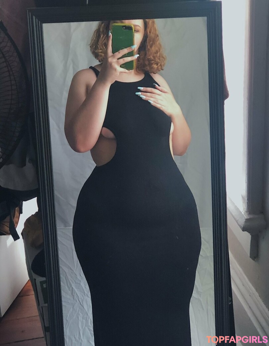 Foto desnuda filtrada de OnlyFans de Sweeetvfree #84 Foto desnuda filtrada de OnlyFans de Sweeetvfree #84