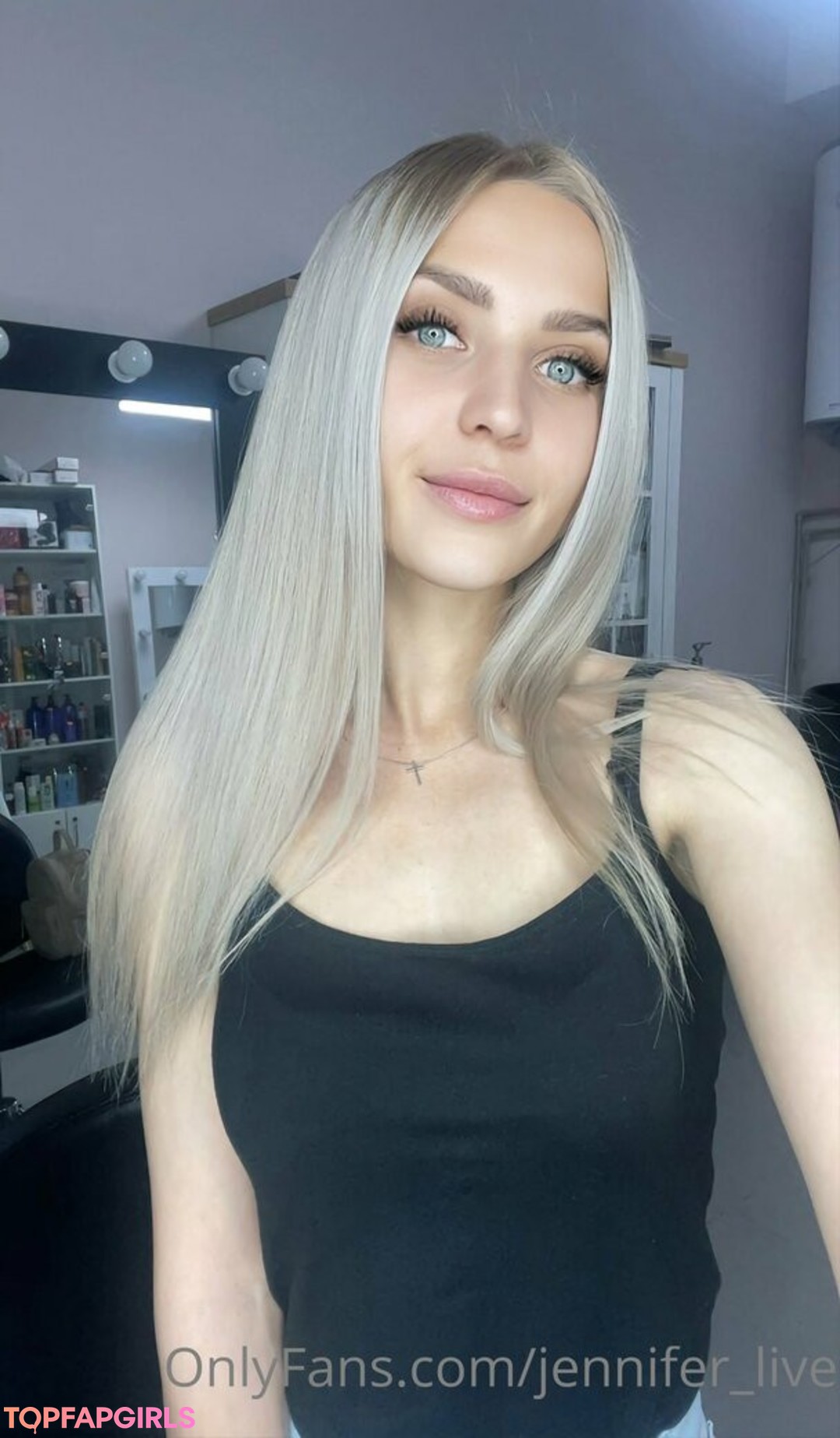 Foto desnuda filtrada de OnlyFans de Jenniferlive #2 Foto desnuda filtrada de OnlyFans de Jenniferlive #2