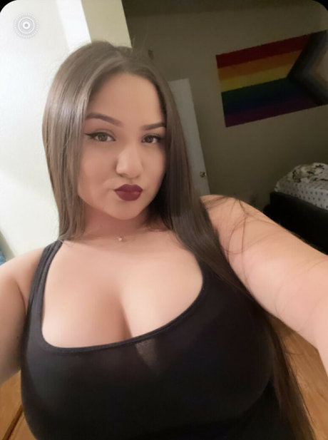 Foto desnuda filtrada de OnlyFans de Mami47
