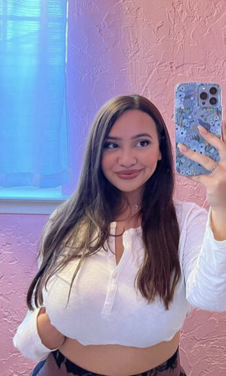 Foto desnuda filtrada de OnlyFans de Ellie Johnston