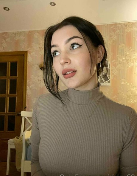 Foto desnuda filtrada de OnlyFans de Dina69