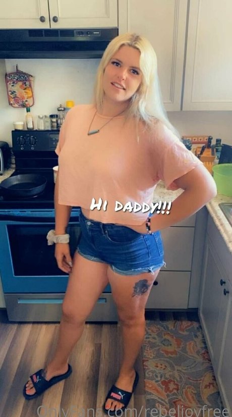 Foto desnuda filtrada de OnlyFans de Rebeljoyfree
