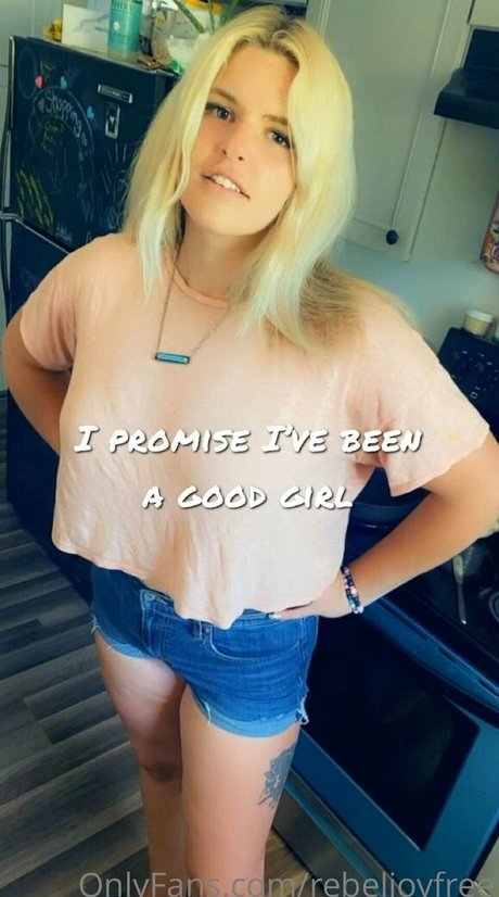Foto desnuda filtrada de OnlyFans de Rebeljoyfree