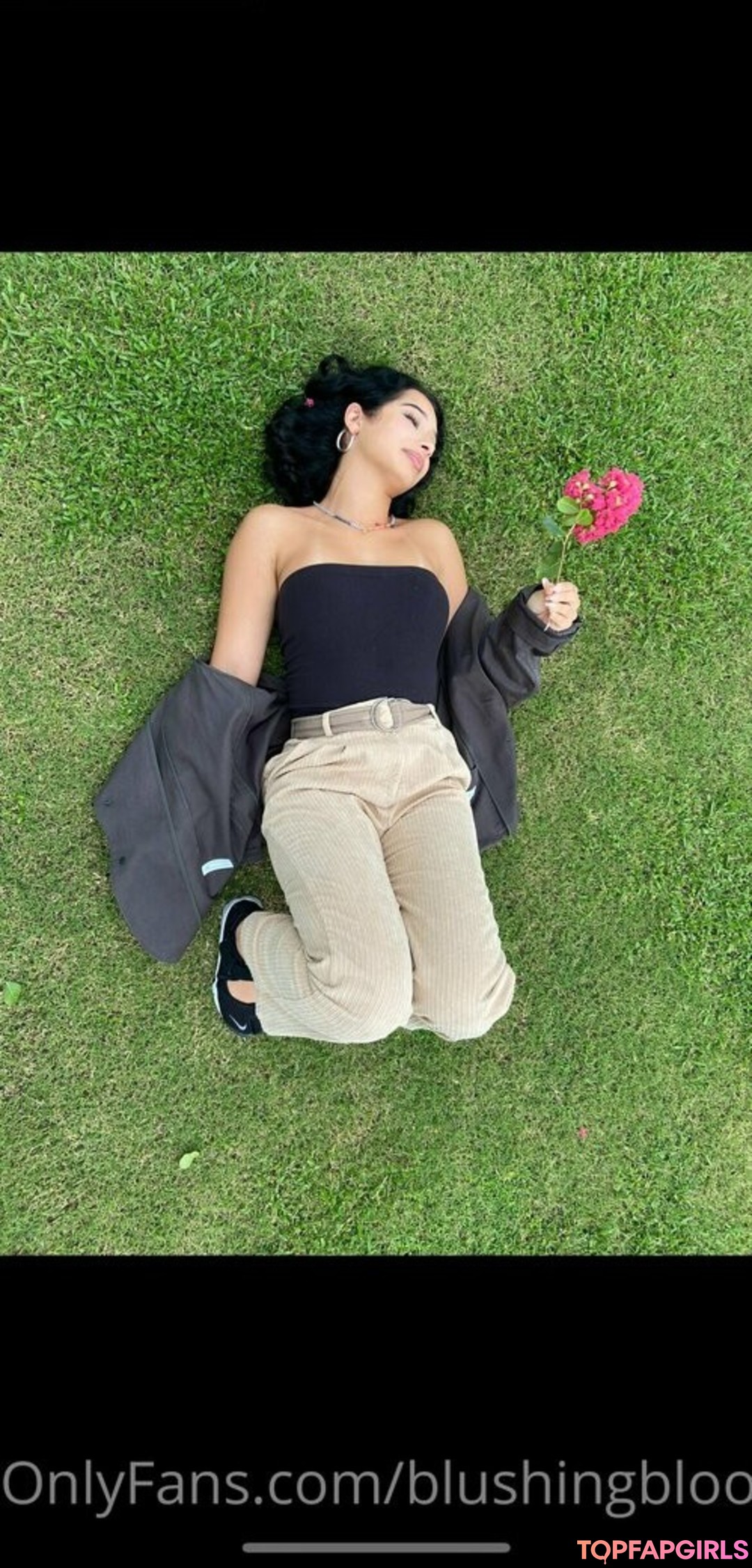 Foto desnuda filtrada de OnlyFans de Blushingblooms #100 Foto desnuda filtrada de OnlyFans de Blushingblooms #100