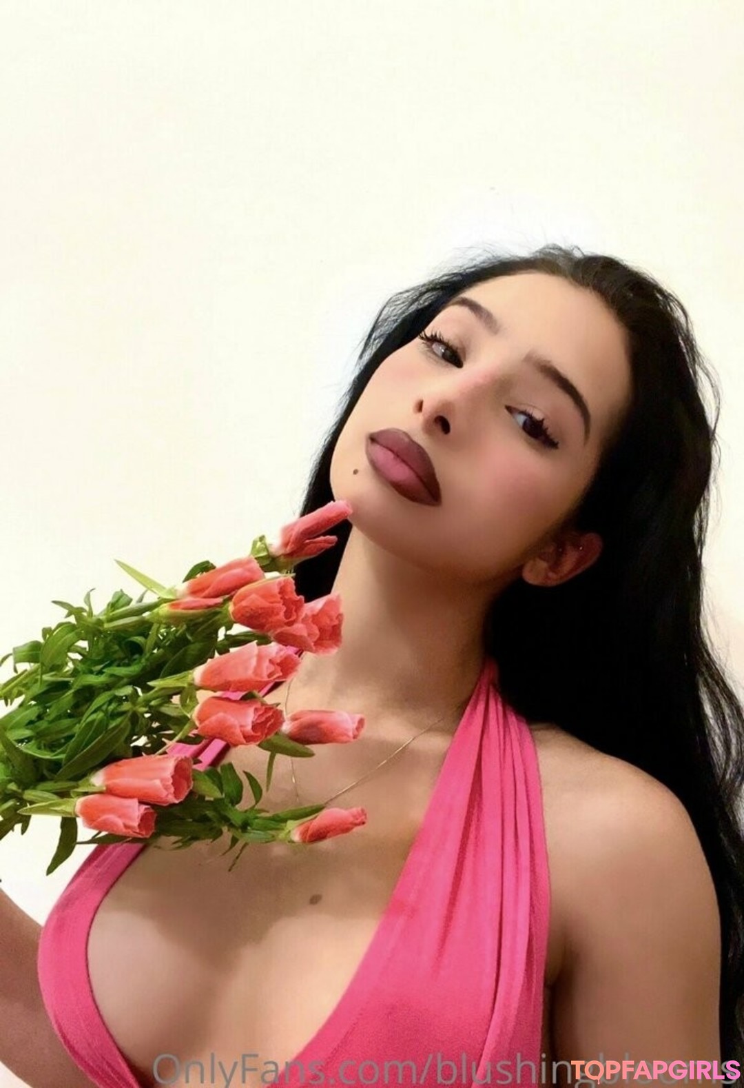 Foto desnuda filtrada de OnlyFans de Blushingblooms #26 Foto desnuda filtrada de OnlyFans de Blushingblooms #26