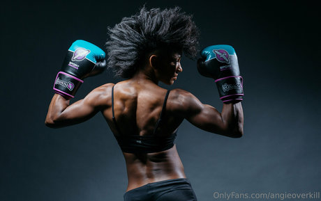 Foto desnuda filtrada de OnlyFans de Angieoverkill