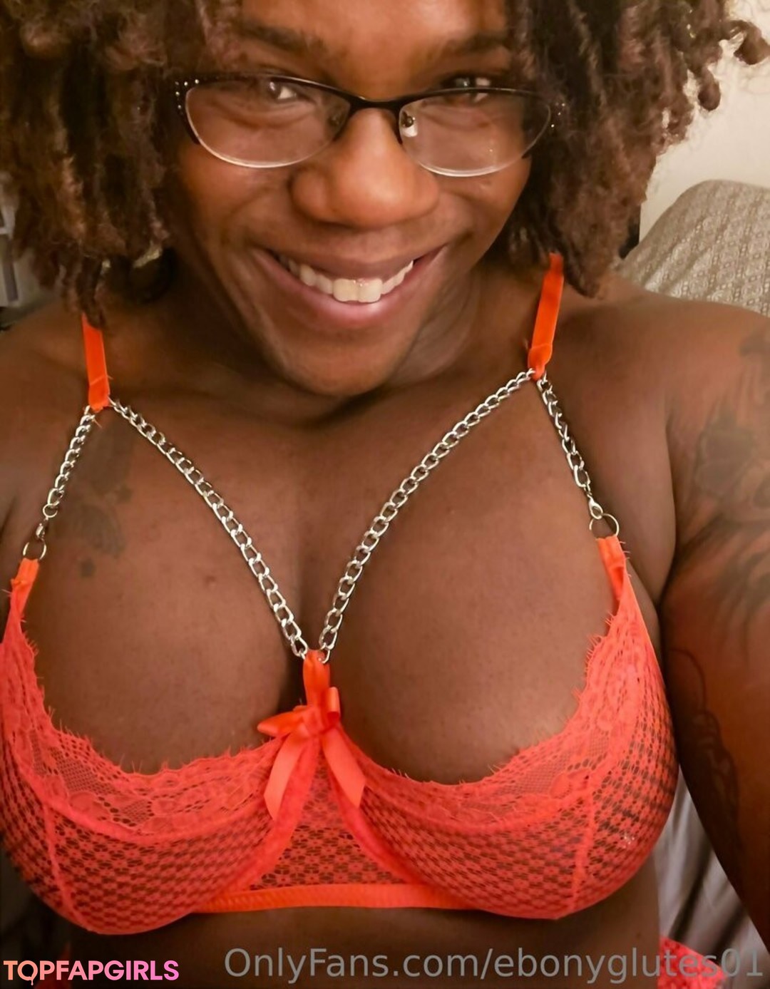 Foto desnuda filtrada de OnlyFans de Ebonyglutes01 #70 Foto desnuda filtrada de OnlyFans de Ebonyglutes01 #70