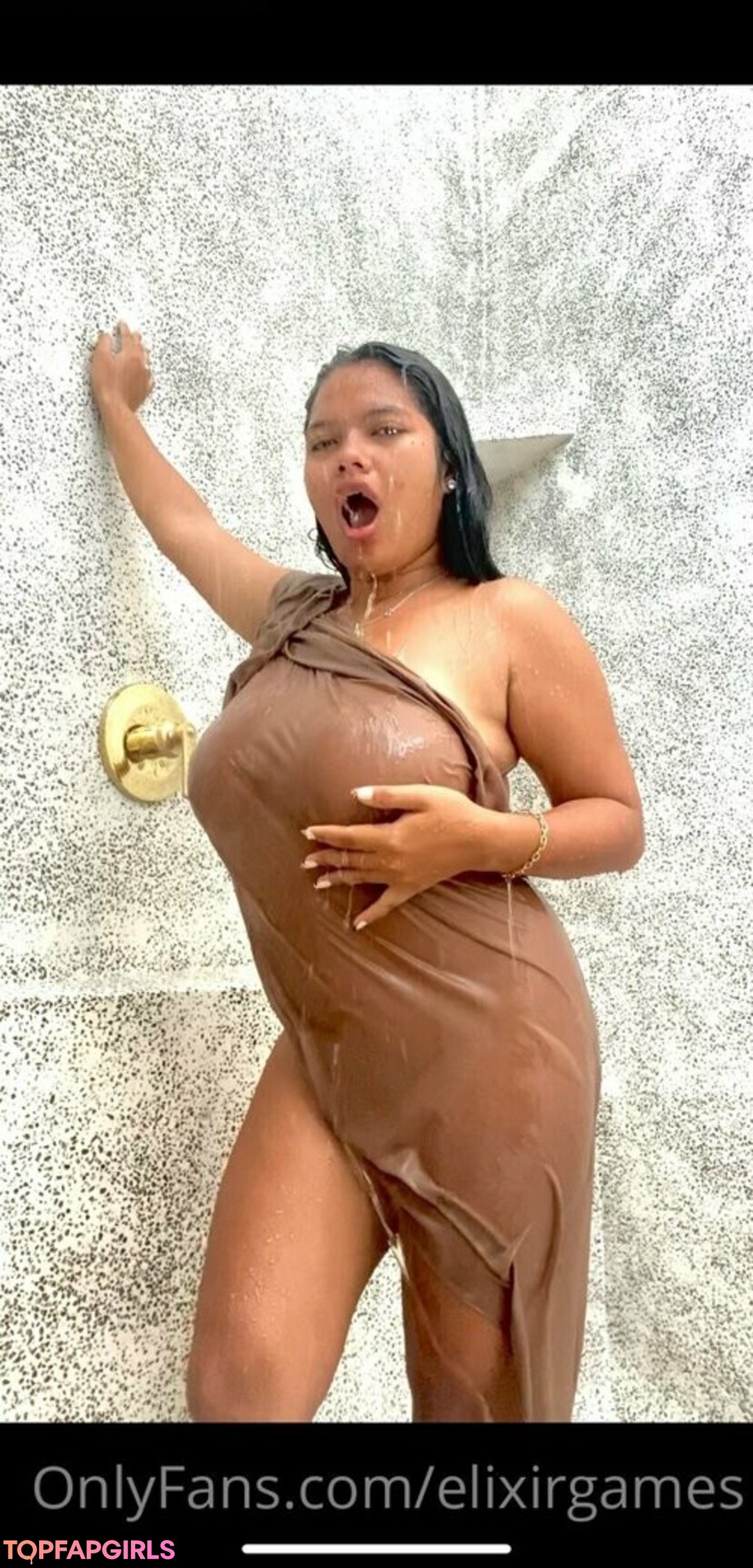 Foto desnuda filtrada de OnlyFans de Curvymoanaaa #71 Foto desnuda filtrada de OnlyFans de Curvymoanaaa #71