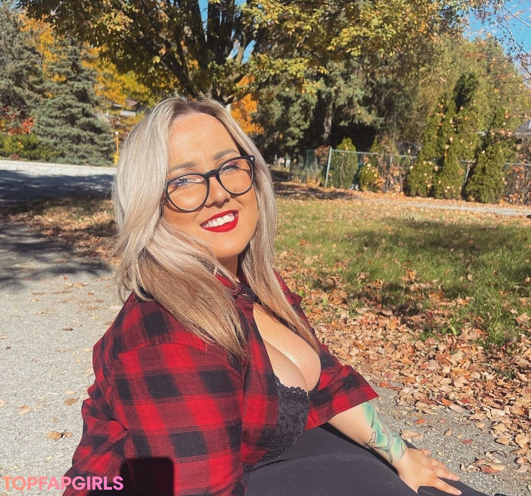 Foto desnuda filtrada de OnlyFans de Lilly Alcorn #146 Foto desnuda filtrada de OnlyFans de Lilly Alcorn #146