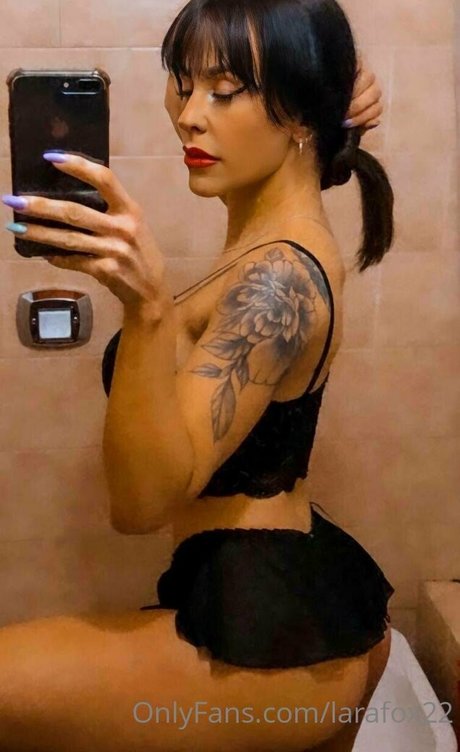 Larafox22