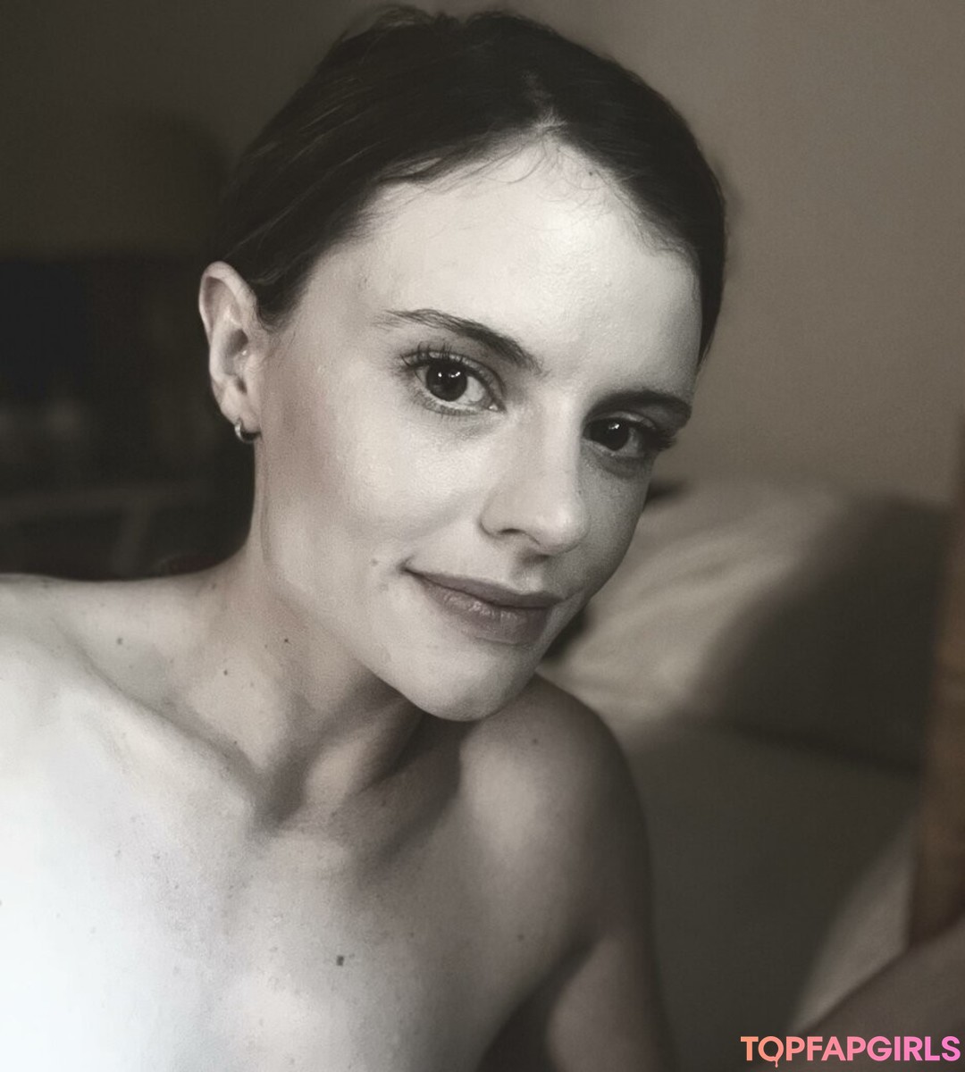 Foto desnuda filtrada de OnlyFans de Casuallies #18 Foto desnuda filtrada de OnlyFans de Casuallies #18