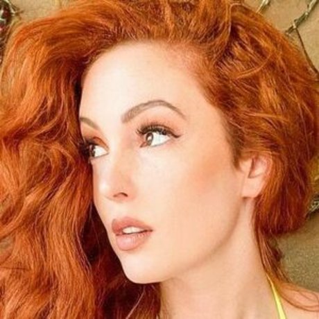 Foto desnuda filtrada de OnlyFans de Nicole Simone
