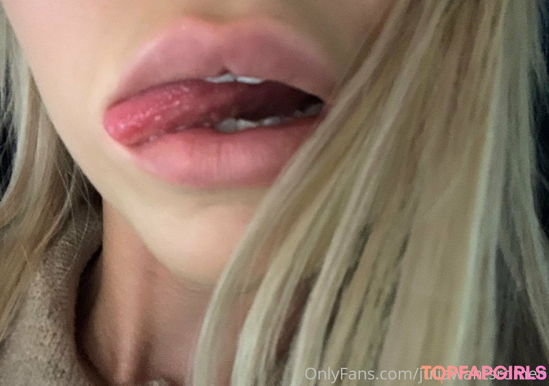 Foto desnuda filtrada de OnlyFans de Julianawantsromeo #14 Foto desnuda filtrada de OnlyFans de Julianawantsromeo #14