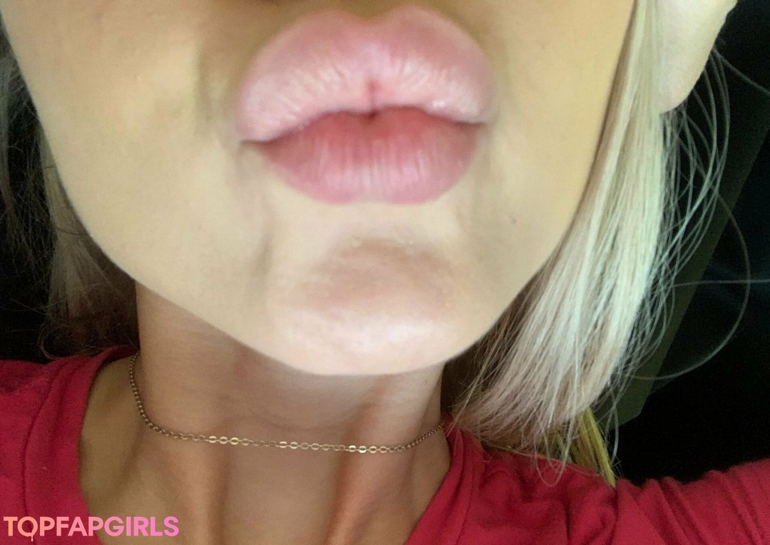 Foto desnuda filtrada de OnlyFans de Julianawantsromeo #22 Foto desnuda filtrada de OnlyFans de Julianawantsromeo #22
