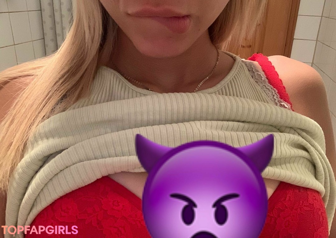 Foto desnuda filtrada de OnlyFans de Julianawantsromeo #31 Foto desnuda filtrada de OnlyFans de Julianawantsromeo #31