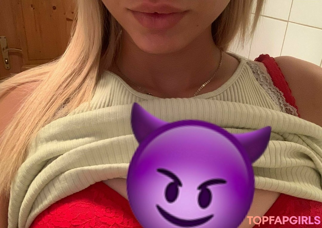 Foto desnuda filtrada de OnlyFans de Julianawantsromeo #53 Foto desnuda filtrada de OnlyFans de Julianawantsromeo #53