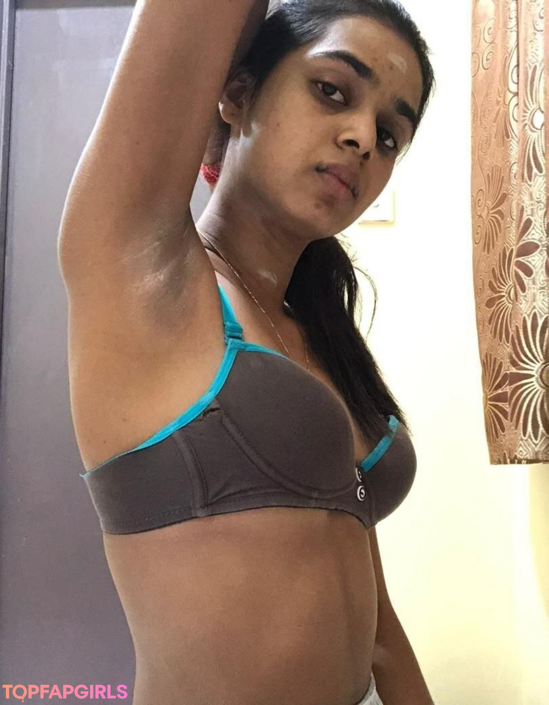 Foto desnuda filtrada de OnlyFans de Indian Exhibition #100 Foto desnuda filtrada de OnlyFans de Indian Exhibition #100