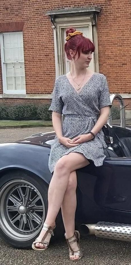 Foto desnuda filtrada de OnlyFans de Izzie Balmer