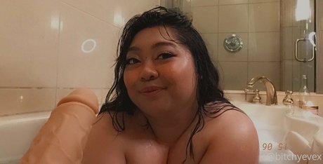 Foto desnuda filtrada de OnlyFans de Mistressevex