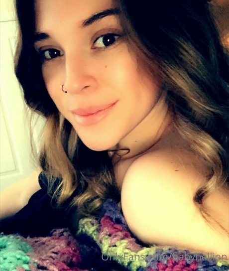 Foto desnuda filtrada de OnlyFans de Babyhellion