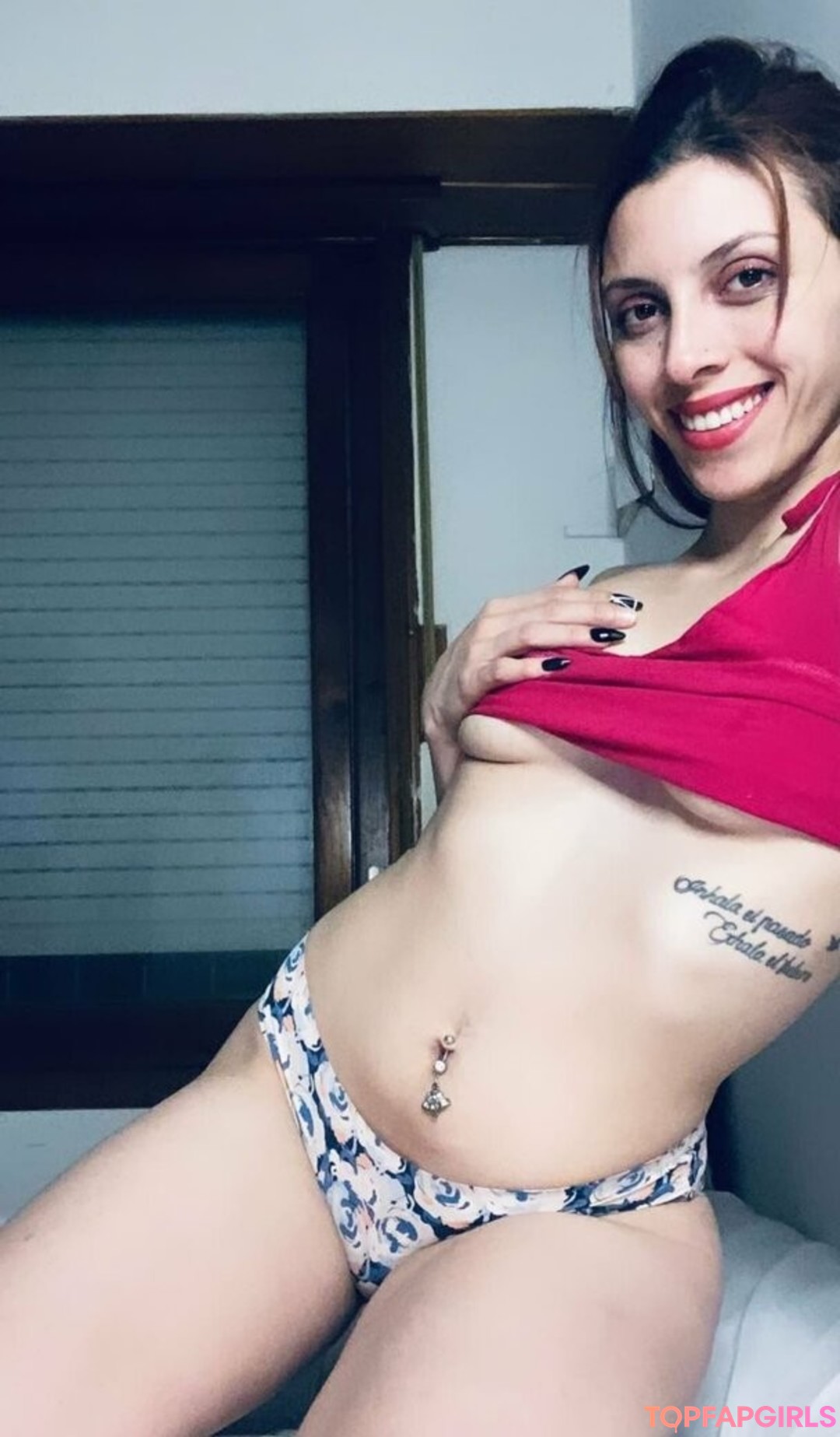 Foto desnuda filtrada de OnlyFans de Lynnscreamfree #25 Foto desnuda filtrada de OnlyFans de Lynnscreamfree #25