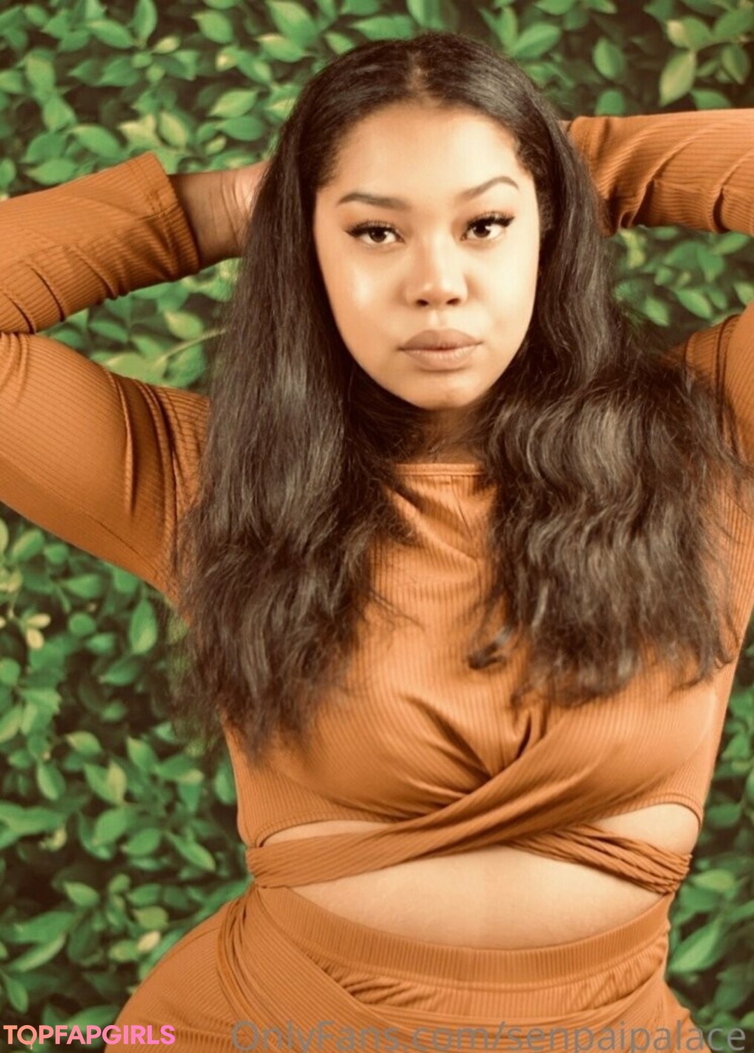 Foto desnuda filtrada de OnlyFans de Senpaipalace #22 Foto desnuda filtrada de OnlyFans de Senpaipalace #22