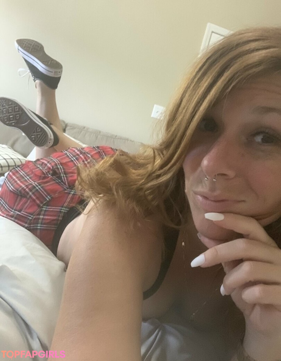 Foto desnuda filtrada de OnlyFans de Birdiecakes #70 Foto desnuda filtrada de OnlyFans de Birdiecakes #70