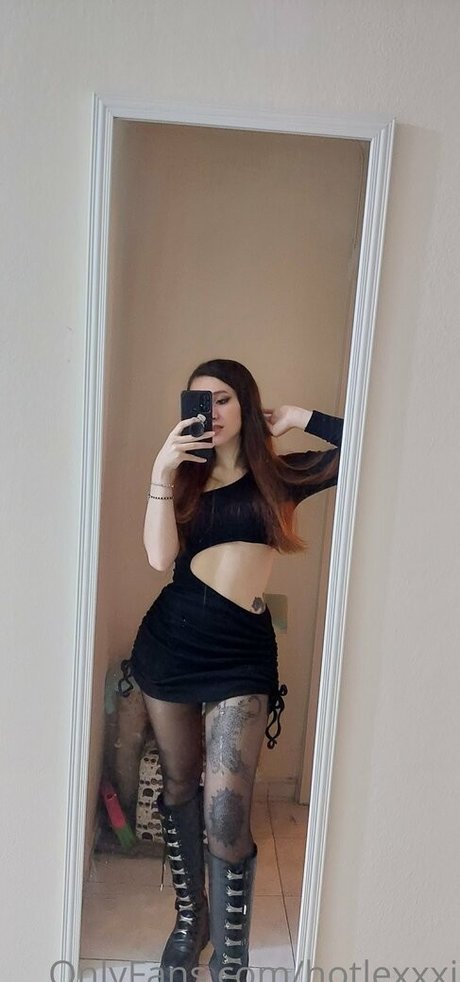 Foto desnuda filtrada de OnlyFans de Hotlexxxi