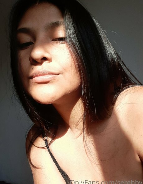 Foto desnuda filtrada de OnlyFans de Serebby