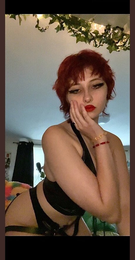 Foto desnuda filtrada de OnlyFans de Mothgardener
