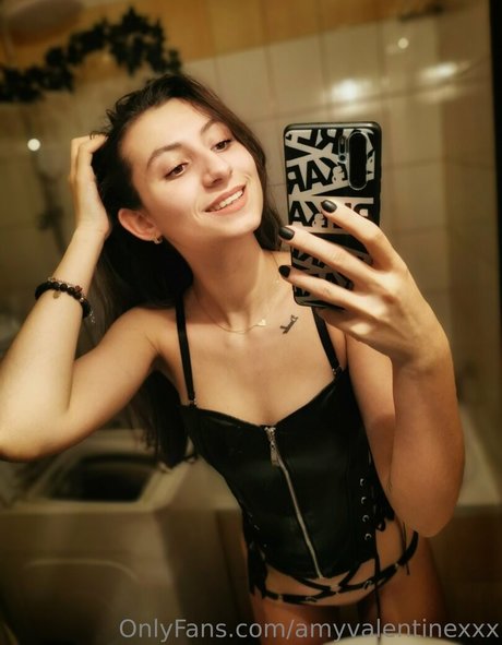 Foto desnuda filtrada de OnlyFans de Amyvalentinexxx