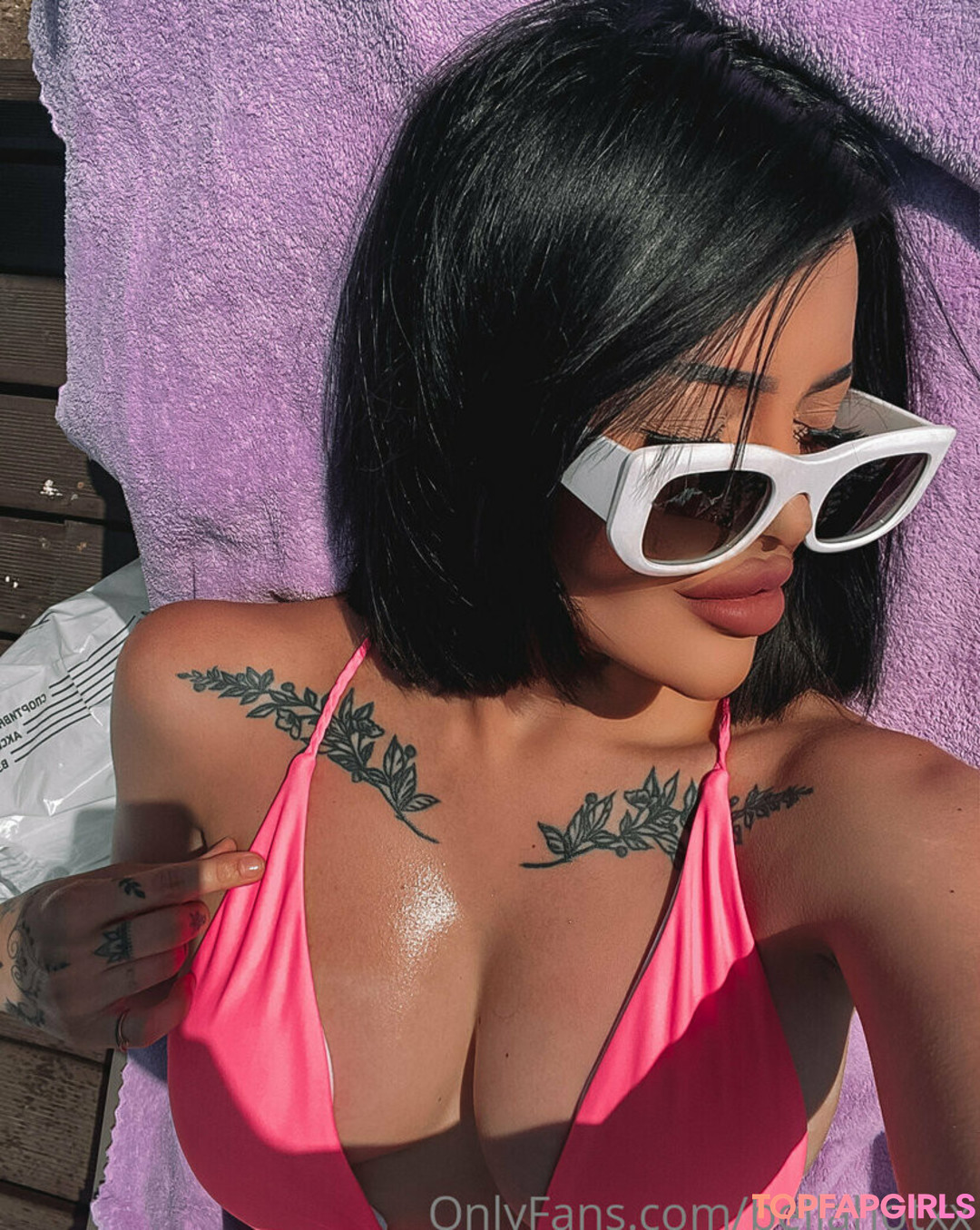 Foto desnuda filtrada de OnlyFans de Bellahotxx #4 Foto desnuda filtrada de OnlyFans de Bellahotxx #4