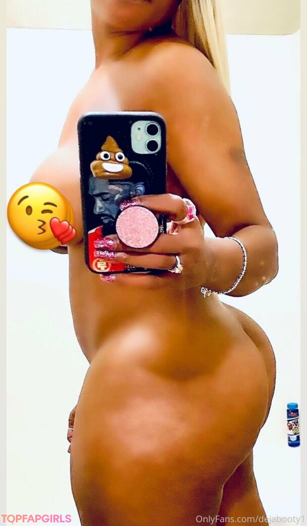 Foto desnuda filtrada de OnlyFans de Dejabooty1 #28 Foto desnuda filtrada de OnlyFans de Dejabooty1 #28