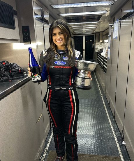 Foto desnuda filtrada de OnlyFans de Hailie Deegan