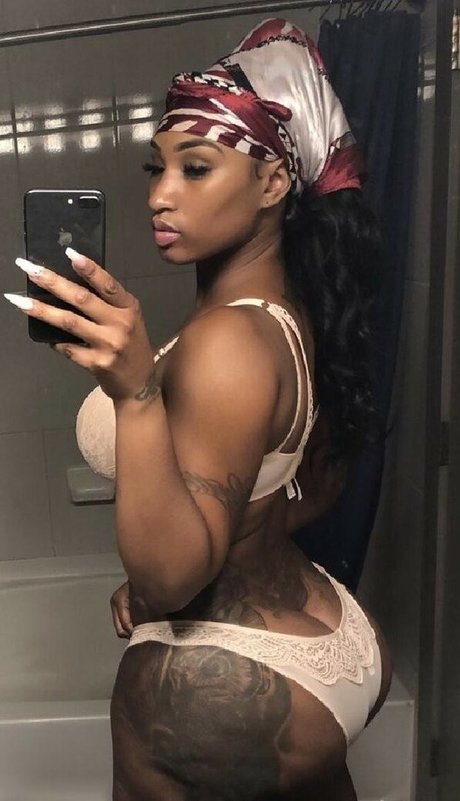 Foto desnuda filtrada de OnlyFans de Iamceyez