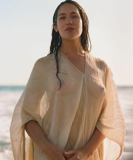 Lola Kirke