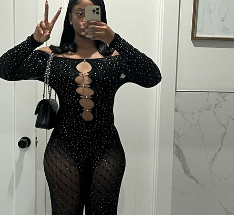 Foto desnuda filtrada de OnlyFans de Yazmynswrld