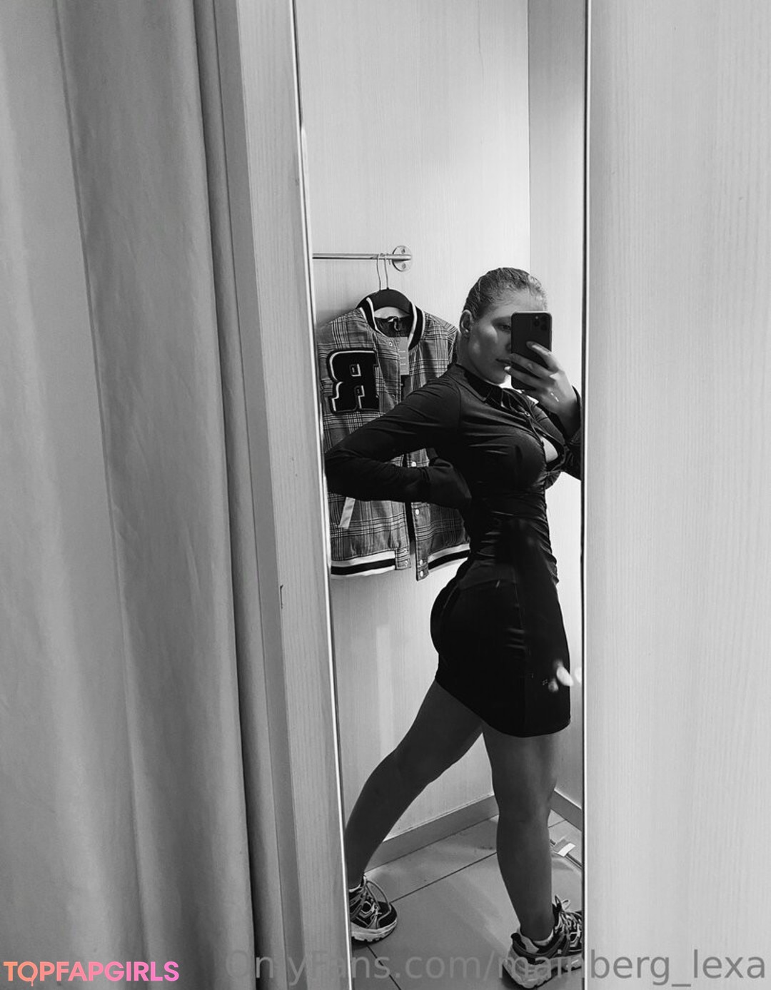 Foto desnuda filtrada de OnlyFans de Alexasunny #16 Foto desnuda filtrada de OnlyFans de Alexasunny #16