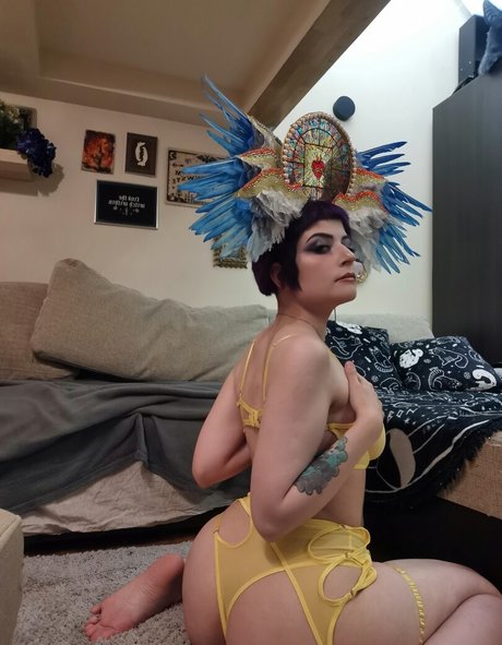 Foto desnuda filtrada de OnlyFans de Esfiriyatudor