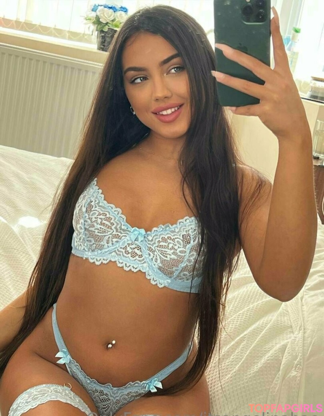 Foto desnuda filtrada de OnlyFans de Itsangelinabae #4 Foto desnuda filtrada de OnlyFans de Itsangelinabae #4